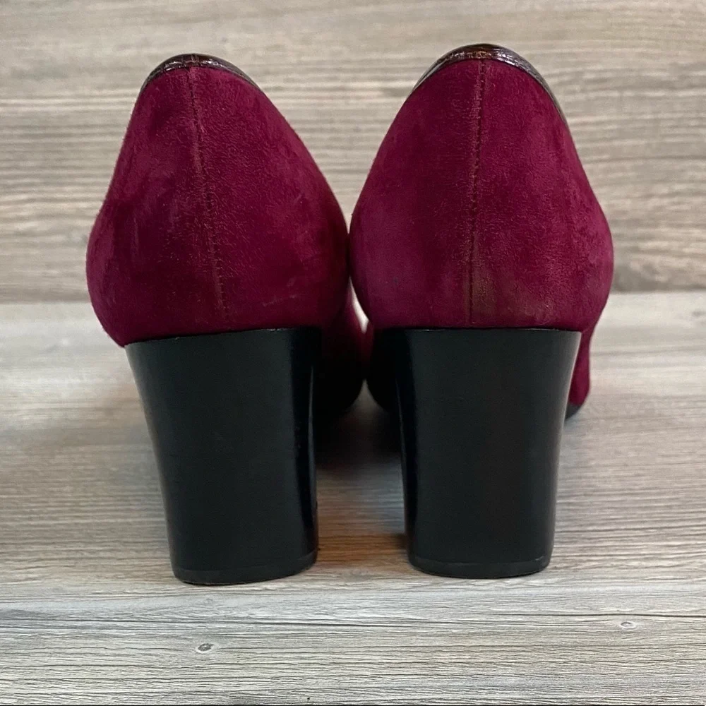 Woman’s Bandolino BDJasper suede chunky vintage look wood stacked heels size 8.5